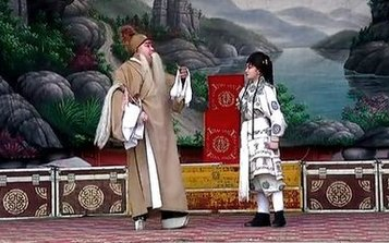 曲剧《杨宗英下山》全本 曲剧《杨宗英下山》全本，共8集，能播放约7个小时。