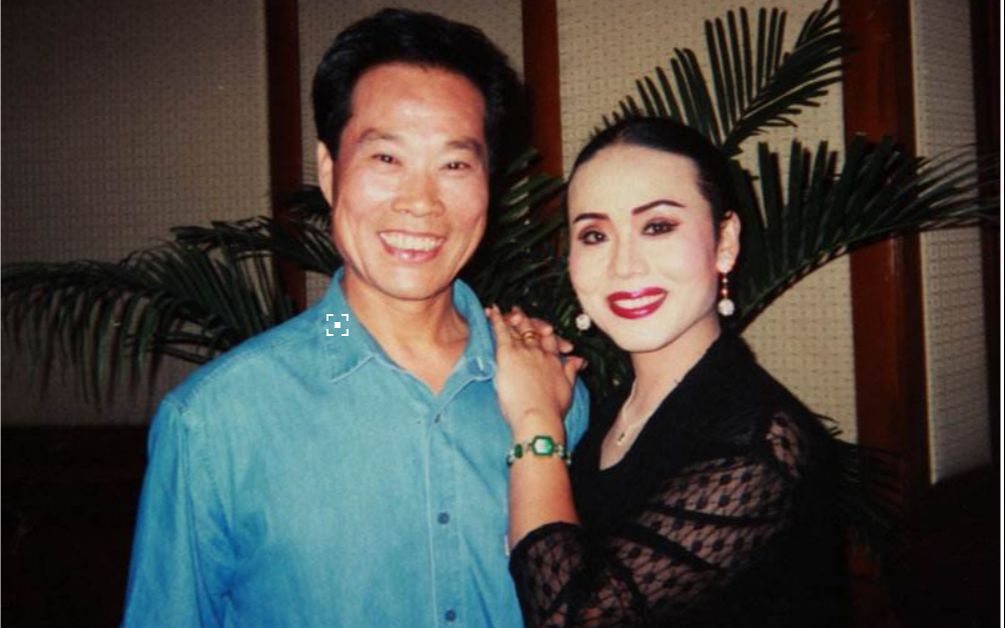 豫剧《三哭殿》刘忠河 李丽 韩岩 张秀云主演 剧情简介三哭殿是豫剧著名经典折子戏，又名《贞观家事》、《斩秦英》、《乾坤带》。故事出自《少西唐》，讲述大唐贞观年间驸马秦怀玉之子秦英，在彩仙（金水）桥钓鱼，适逢太师詹洪纪经