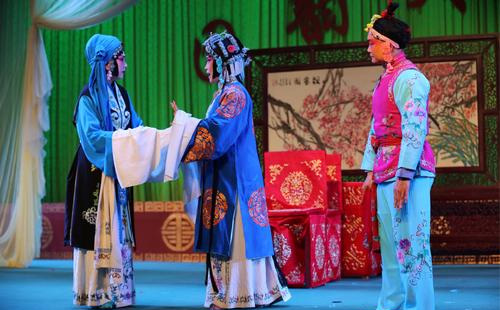 京剧伴奏名家名段mp3打包下载 京剧伴奏名家名段大登殿西厢记沙家浜等mp3打包下载。(此资源为京剧伴奏)京剧 你待同志亲如一家 伴奏.mp3京剧 打严嵩 忽听万岁 伴奏.mp3京剧 梨花颂伴奏.mp3京剧 赤桑镇 伴