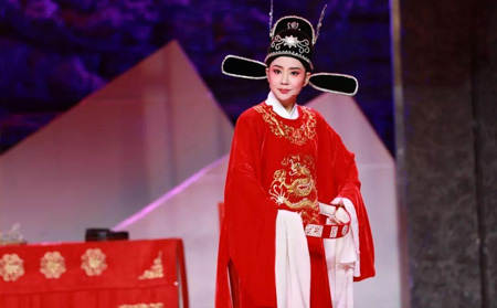 黄梅戏女驸马鸾凤争鸣等韩再芬mp3大全160首打包下载 女驸马鸾凤争鸣等韩再芬黄梅戏mp3大全160首打包下载。3314韩再芬黄梅戏《女驸马》第1场绣楼.mp33315韩再芬黄梅戏《女驸马》第2场花园.mp33316韩再芬黄梅戏《女驸马》第3场