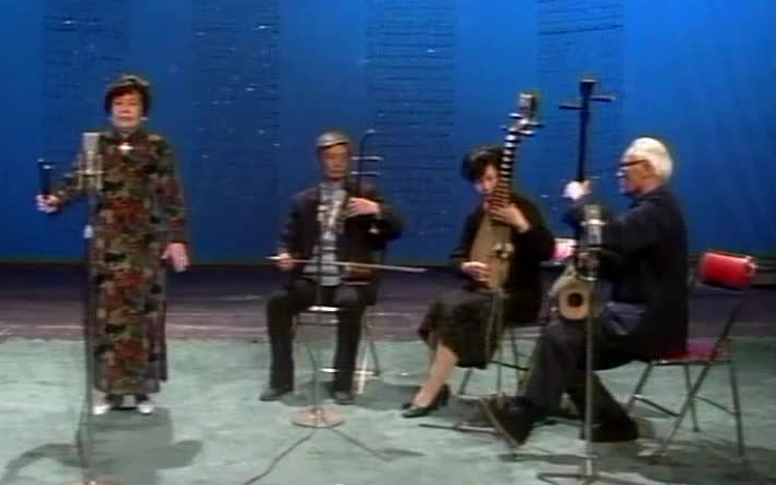 河南坠子名段《大红袍》河南坠子大师刘宗琴 演唱 珍贵首发 名段《大红袍》河南坠子大师刘宗琴 演唱│ 第一回 崔福公告状_高清 720P.mp4│ 第七回 奚母训子吐真情_高清 720P.mp4│ 第三回 打提牌官_高清 720P.mp4│ 第二回